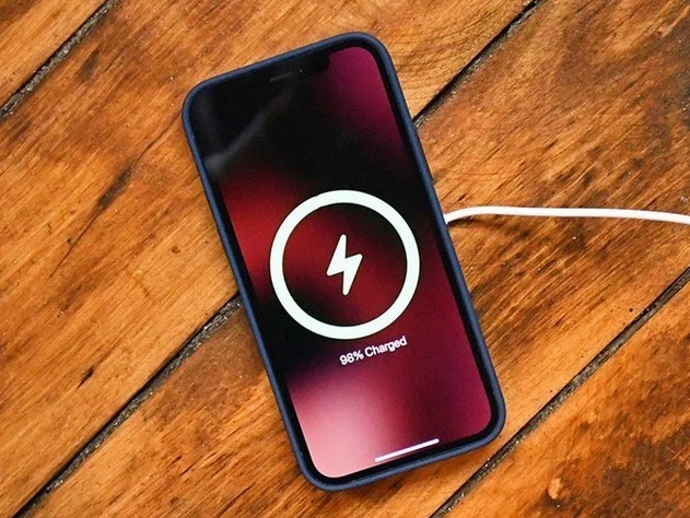 磁县苹果手机维修分享iPhone 12可以随便充电吗 